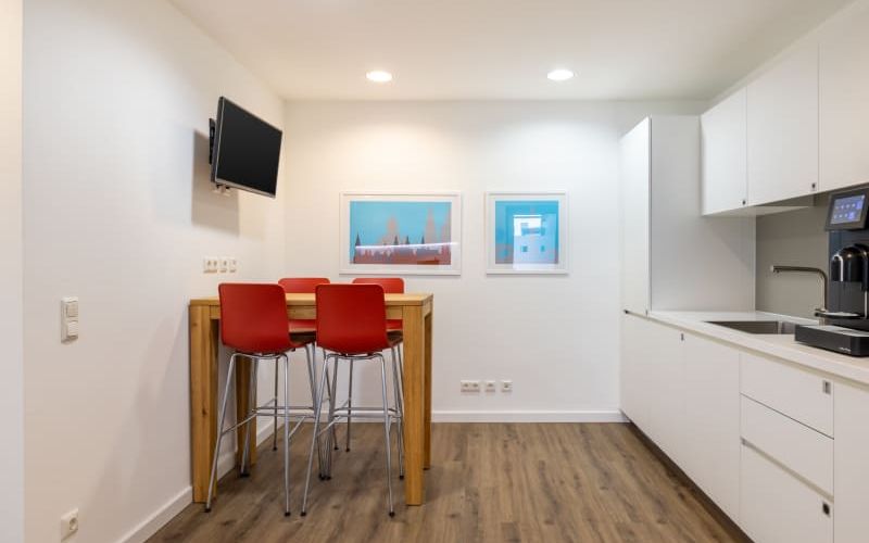 92a Koenigsallee, Dusseldorf Image 8