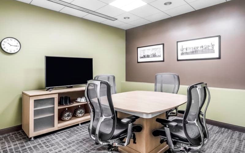 1333 Burr Ridge Pkwy, Burr Ridge Image 2