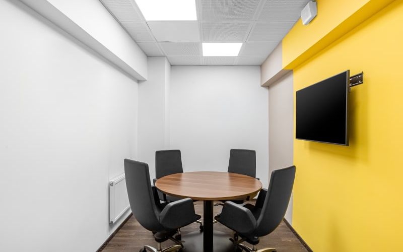 28 Verhniy Val Str, Kyiv Image 3