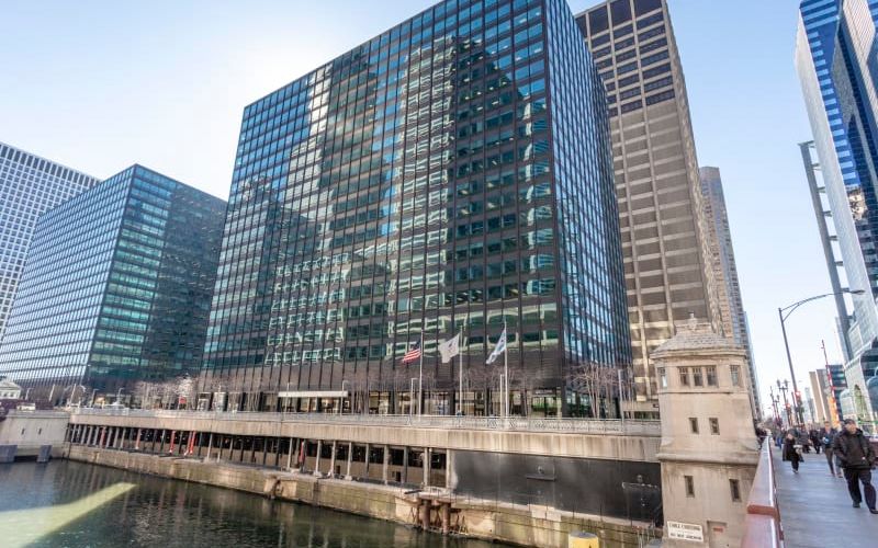 10 S Riverside Plaza, Chicago Image 6