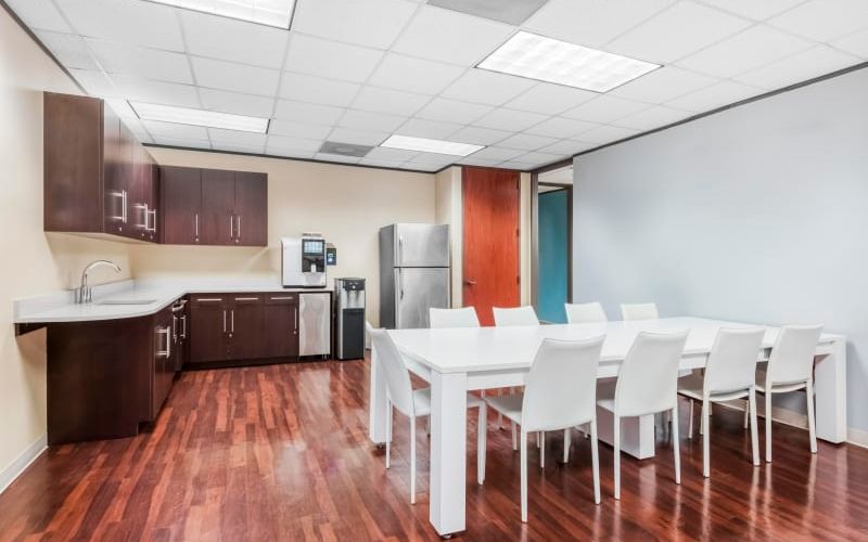 8601 Six Forks Road, Raleigh Image 9