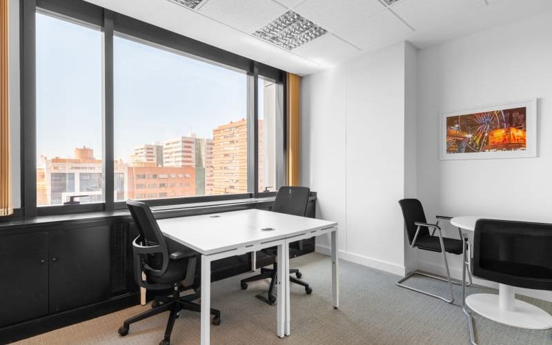 30 Avenida De Aragon, Valencia Image 4