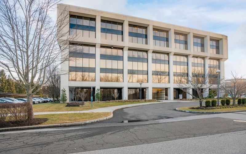 520 White Plains Rd, Tarrytown Image 7