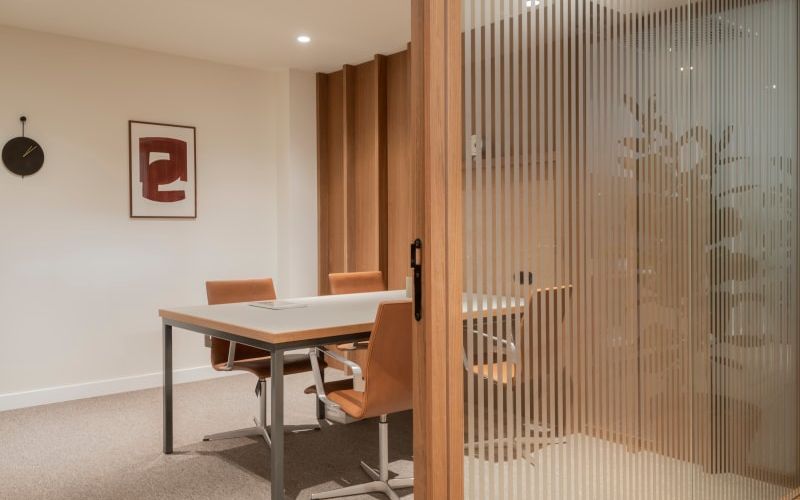 34 C De Velazquez, Madrid Image 5