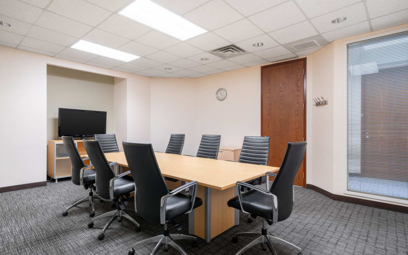 1155 North Service Road West, Oakville Image 7