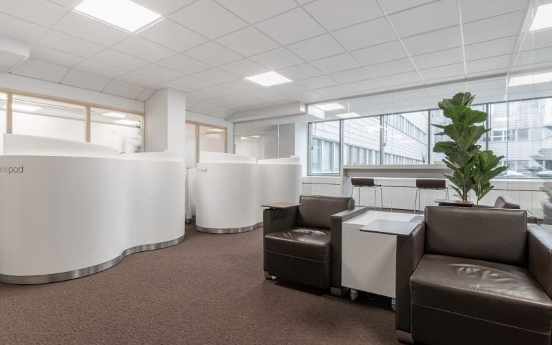 15 Svetsarvagen, Solna Image 6