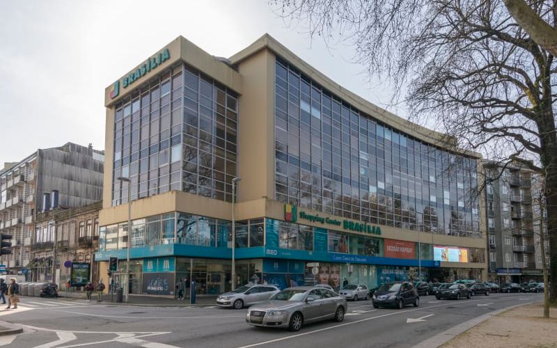 Praca De Mouzinho De Albuquerque, Porto Image 9