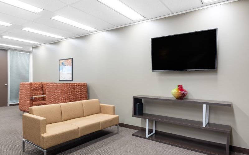 2 Robert Speck Parkway, Mississauga Image 4