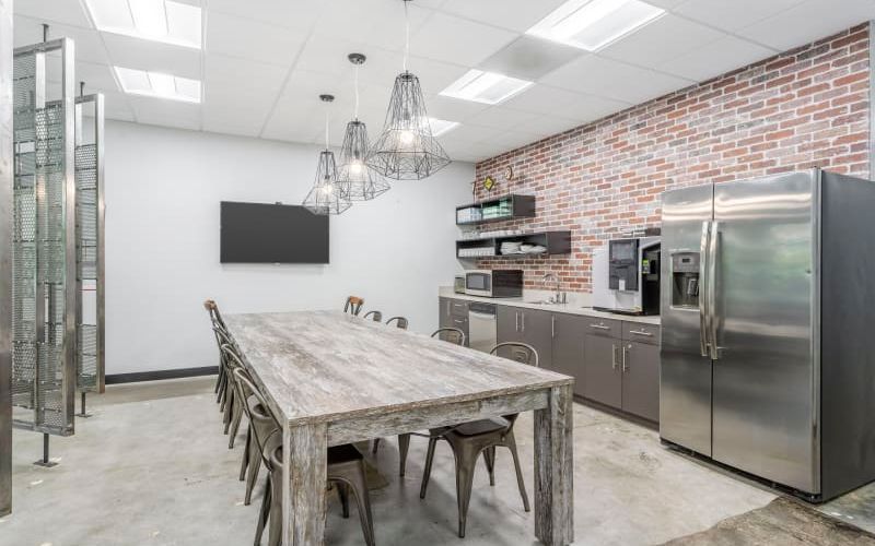 2100 Geng Road Embarcadero Rd, Palo Alto Image 2