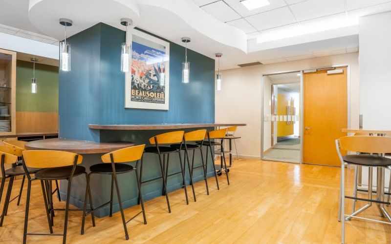 675 Cochrane Drive, Markham Image 2