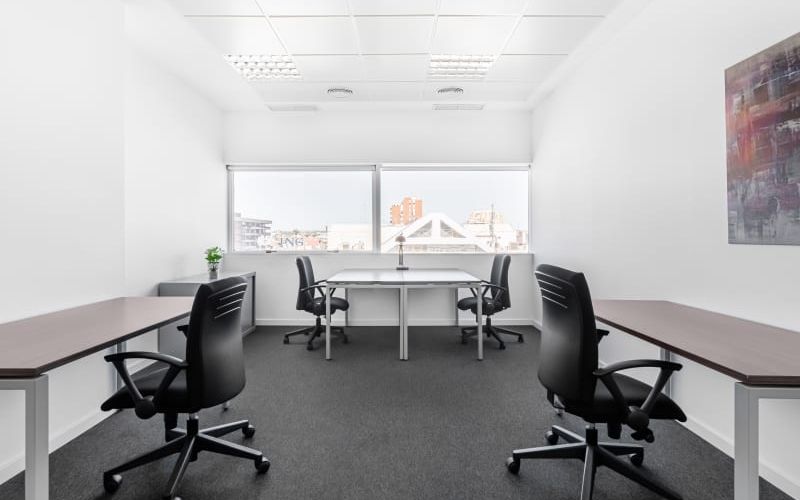 69 Avenida De Eduardo Dato, Seville Image 2