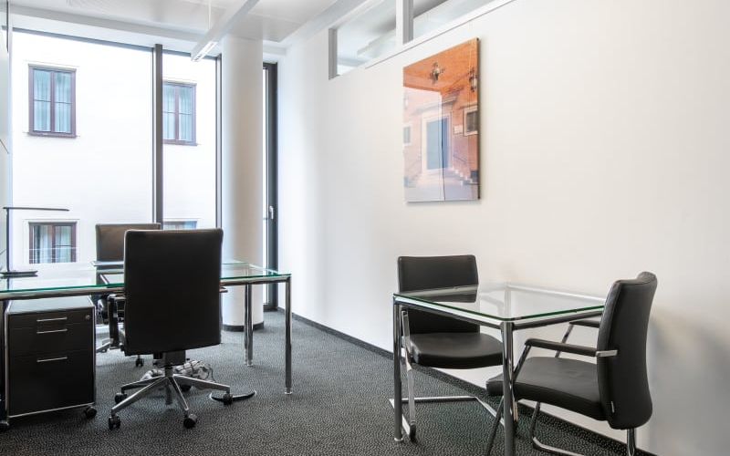 13 Maximilianstrasse, Munich Image 3