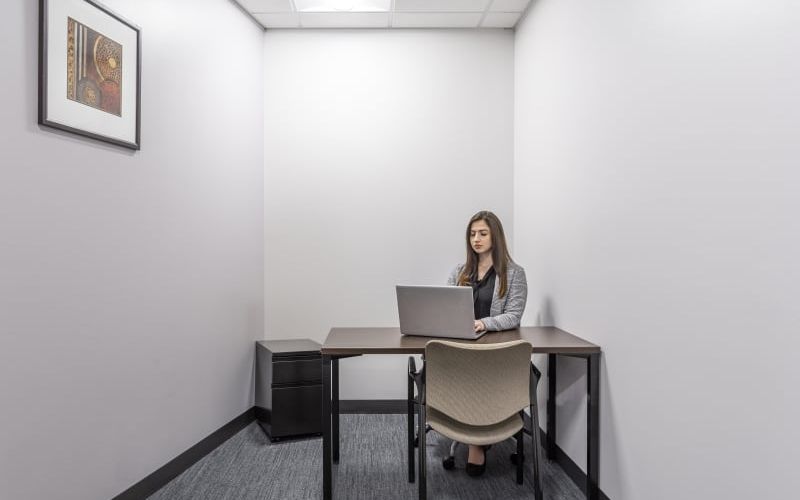 201 Street St Charles Ave, New Orleans Image 3