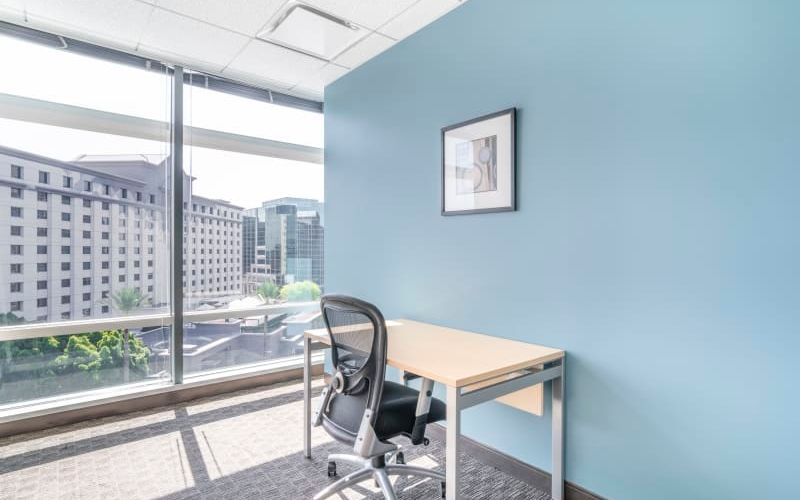 2375 East Camelback Road, Phoenix Image 3