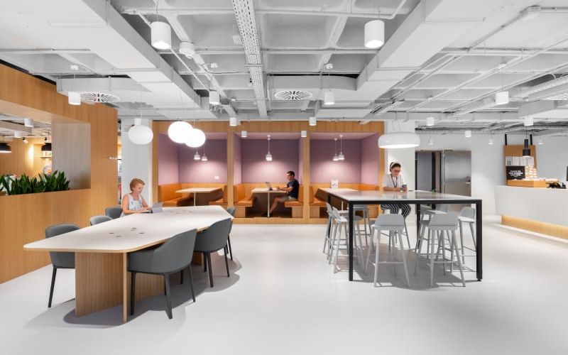 2 Plaza De Villasis, Seville Image 8