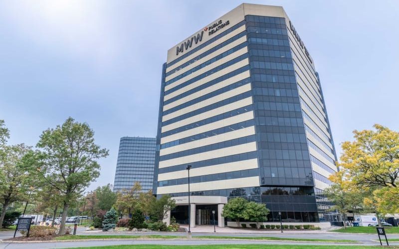 1 Meadowlands Plaza, East Rutherford Image 9