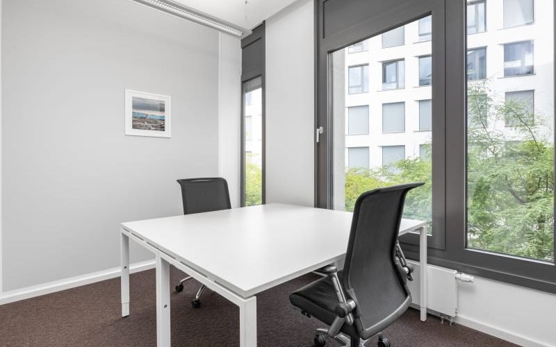 28 Theresienhoehe, Munich Image 3