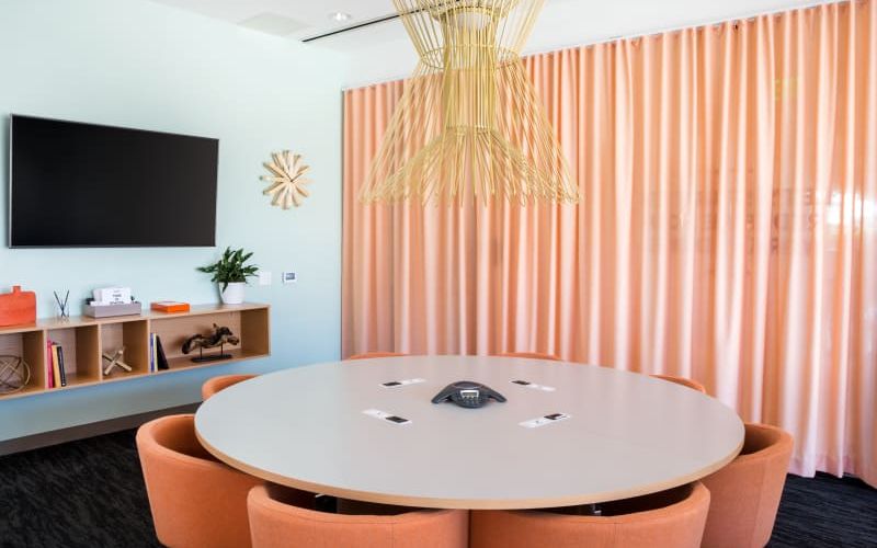 10100 Venice Blvd, Culver City Image 1