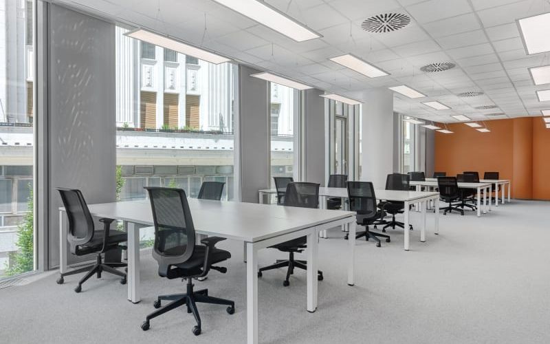 Szervita Square 8, Budapest Image 4