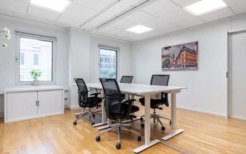 100 E Ringvagen, Stockholm, 50 DESKS 100 E Ringvagen, Stockholm Image 1