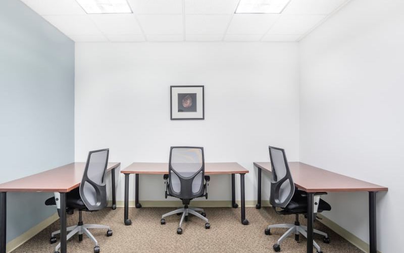 470 Olde Worthington Road, Westerville Image 4