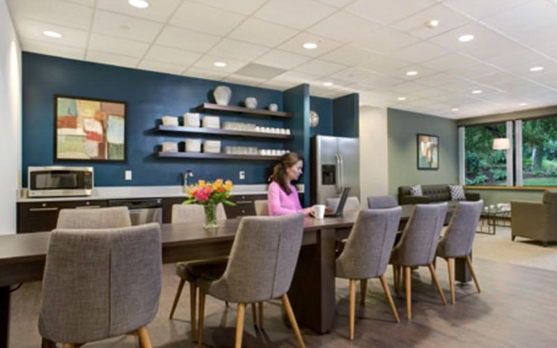 35 Village Road, Middleton Image 5