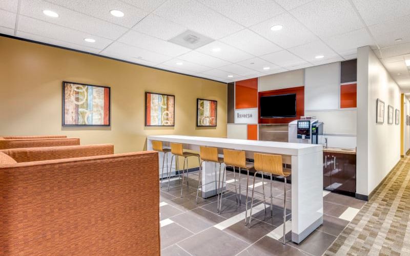 8300 Fm 1960 W, Houston Image 4