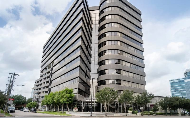 3730 Kirby Drive, Houston Image 7