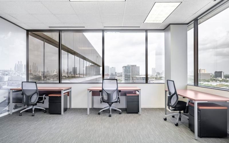 3730 Kirby Drive, Houston Image 2