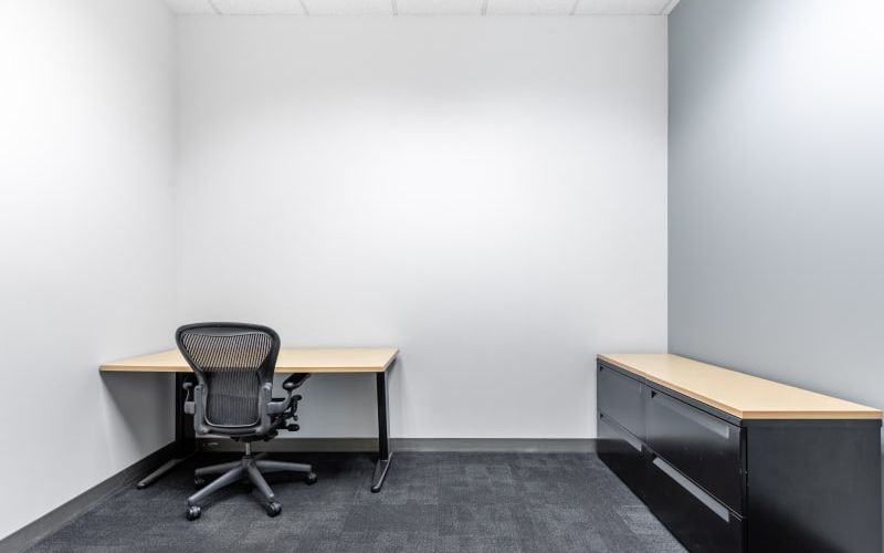 915 Highland Pointe Drive, Roseville Image 4