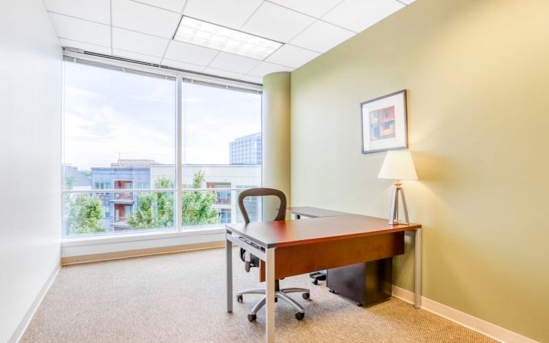 3330 Cumberland Blvd, Atlanta Image 2