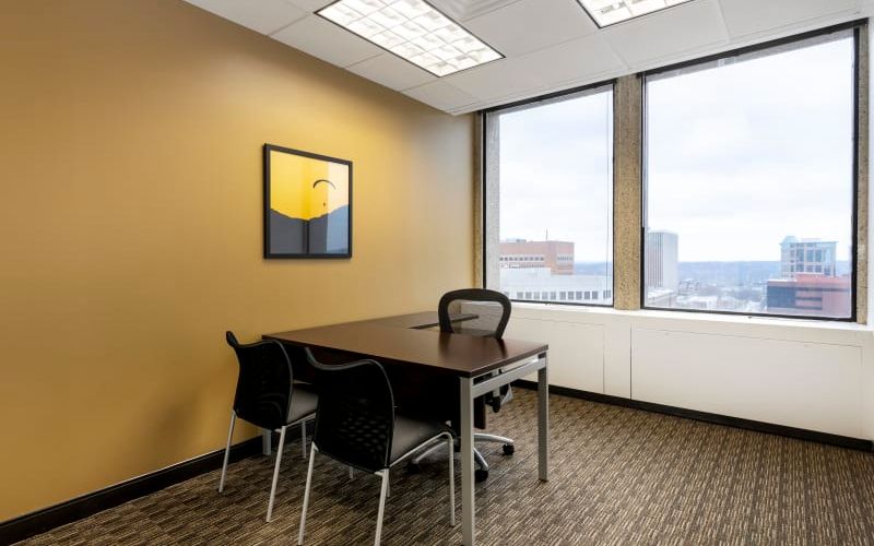 7733 Forsyth Blvd, Clayton Image 2