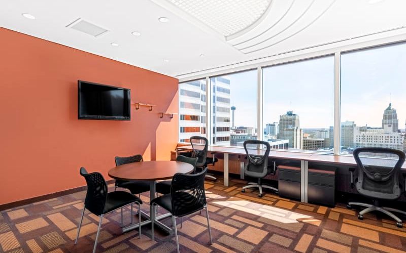 700 N St Mary's Street, San Antonio Image 7