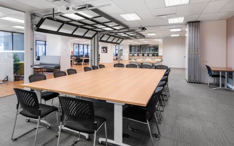 325 Front Street West, Toronto Image 5