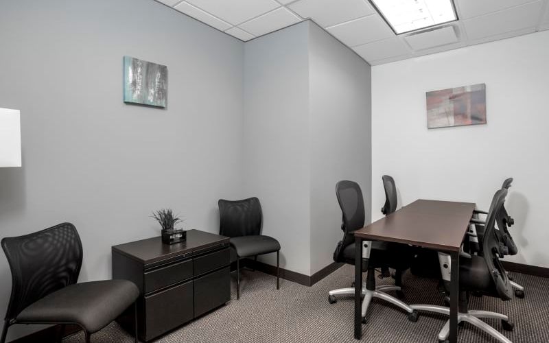 100 Duffy Avenue, Hicksville Image 2