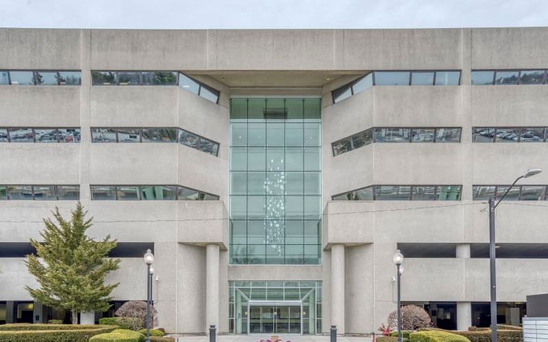 100 Duffy Avenue, Hicksville Image 7