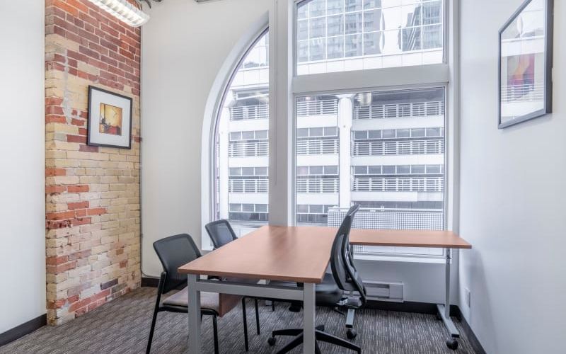 229 Yonge Street, Toronto, 50 DESKS 229 Yonge Street, Toronto Image 1