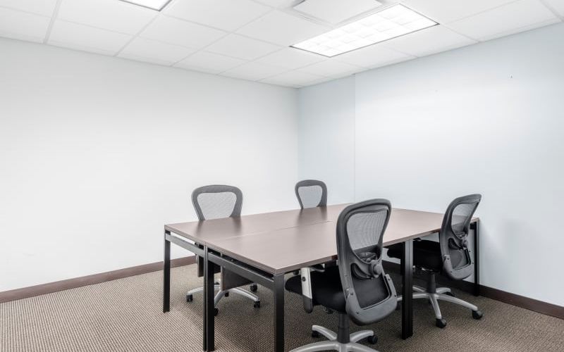 1129 Northern Blvd, Manhasset Image 4