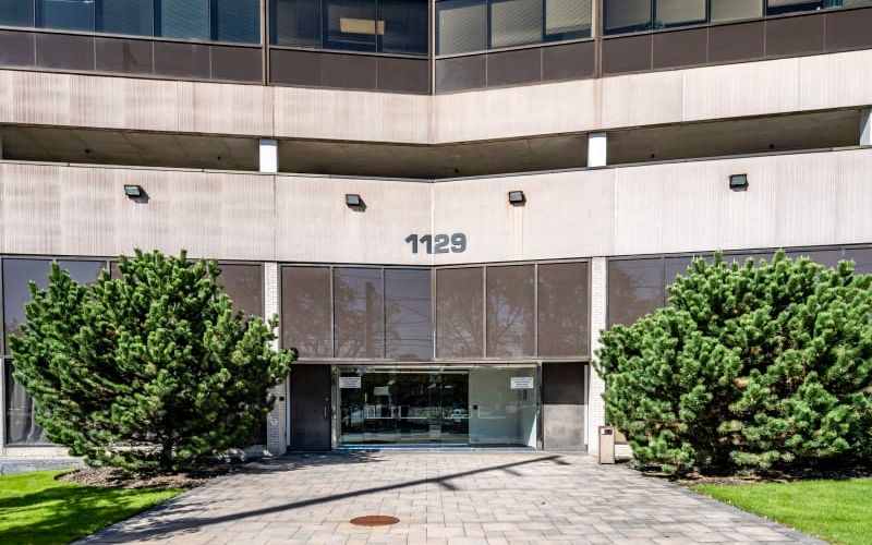 1129 Northern Blvd, Manhasset Image 9