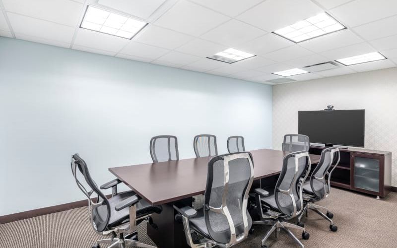 1129 Northern Blvd, Manhasset Image 2