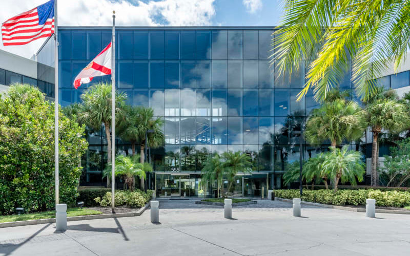 555 Winderley Pl, Maitland Image 8