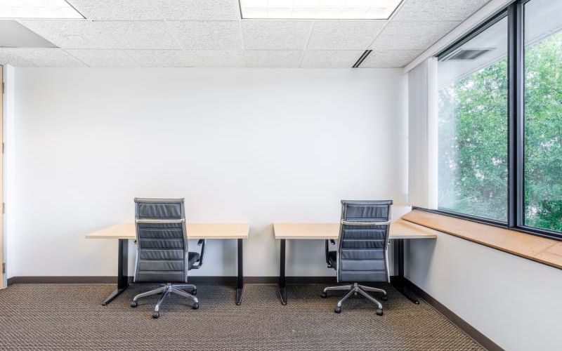 555 Winderley Pl, Maitland Image 2