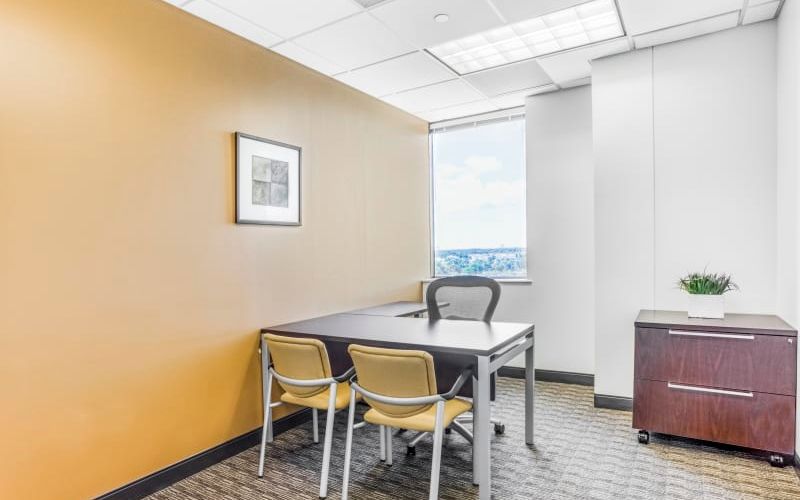 3801 Pga Boulevard, Palm Beach Gardens Image 2