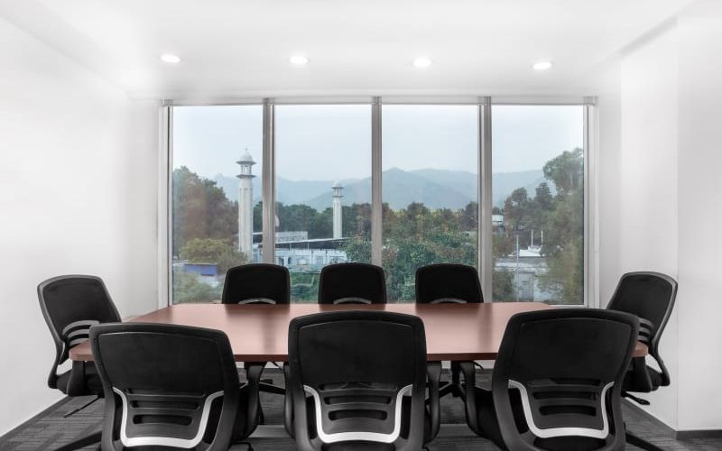 M-13 F 7 Markaz, Islamabad Image 4