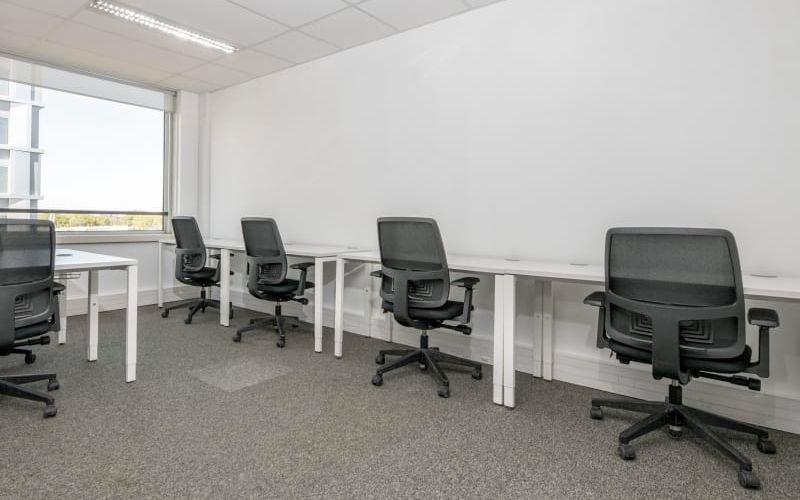 1 Rue Georges Stephenson, Montigny-le-bretonneux Image 2