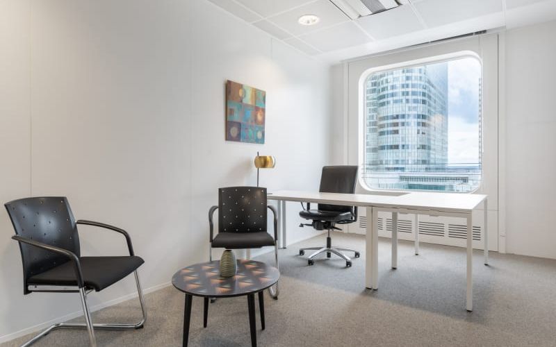 5 Place De La Pyramide, Paris Image 5