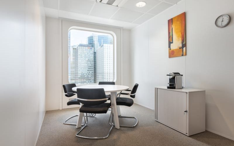 5 Place De La Pyramide, Paris Image 4