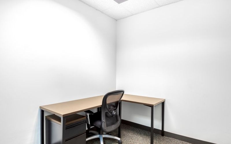 99 Derby Street, Hingham Image 3