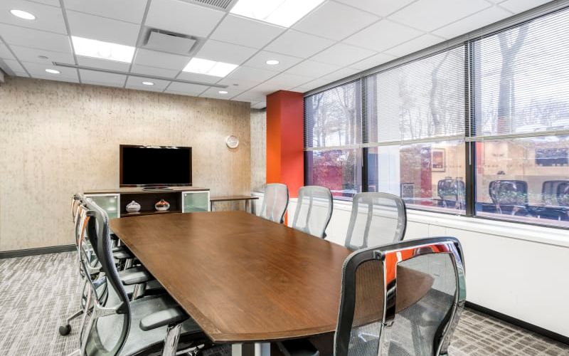 777 Westchester Avenue, White Plains Image 3