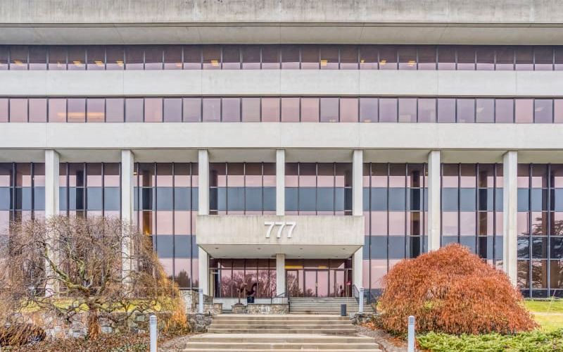 777 Westchester Avenue, White Plains Image 6